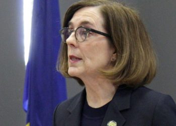 Oregon lawmakers approve food relief as time runs out for more emergency aid