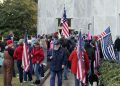 Armed Protesters Storm Oregon State Capitol, Break Windows, Attack Reporters