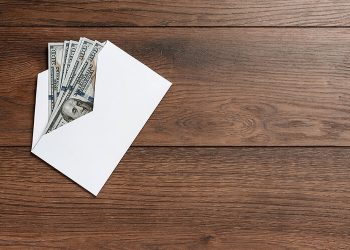 Pacific Power gives grants to organizations, including the Ross Ragland Theater this winter