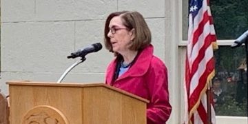 Governor Brown joined the Center for Medicare and Medicaid Services Administrator Chiquita Brooks-LaSure to announce the approval of a Medicaid state plan amendment