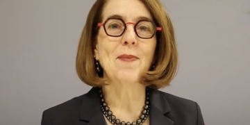 Governor Brown joined CMS Administrator Brooks-LaSure to announce the approval of a Medicaid state plan amendment for Oregon