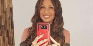 Mother of two dies after suddenly collapsing on the street: “My heart shattered into a million pieces”