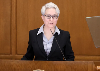 Governor Tina Kotek issued the following statement in response to the Alliance for Hippocratic Medicine v. U.S. Food and Drug Administration ruling