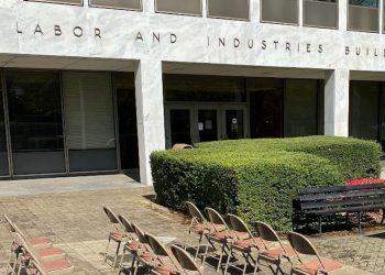 The Oregon Division of Financial Regulation is warning consumers to be wary of an unexpected text or direct message from a stranger