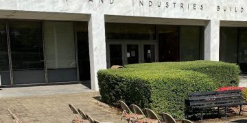 The Oregon Division of Financial Regulation is warning consumers to be wary of an unexpected text or direct message from a stranger