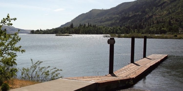 A construction project at West Mayer State Park near The Dalles will replace the boat ramp, expand and improve vehicle parking, and replace the vault restroom