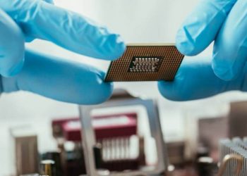 Gov. Kotek announced that HP, Intel and Microchip are the first three companies to have their Oregon CHIPS Act contracts finalized