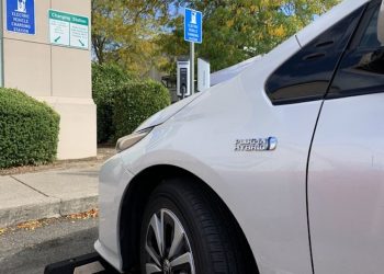 Oregon’s Community Charging Rebates Program, which helps fund Level 2 electric vehicle projects in Oregon’s communities, opens its next funding round at 9 a.m. March 5, 2024