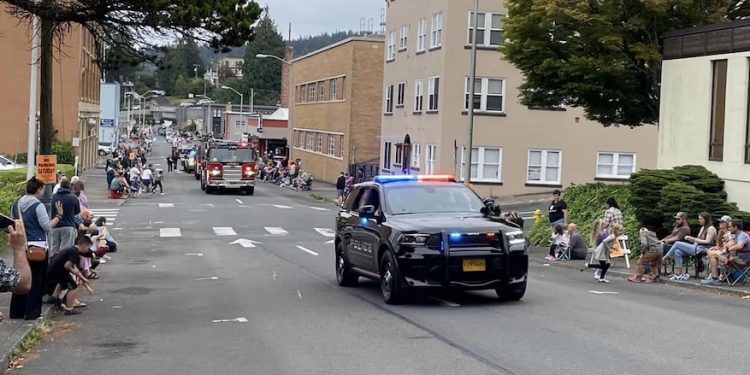 The Astoria Regatta Fun Run and Grand Land Parade wrapped up successfully, police officials say