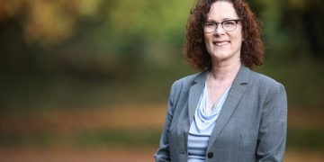 Val Hoyle Returns to Washington to Fight for Oregon’s Interests