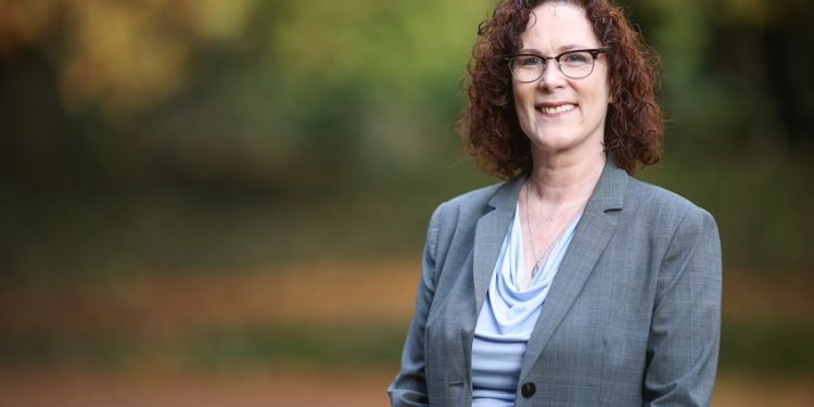 Val Hoyle Returns to Washington to Fight for Oregon’s Interests