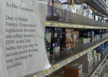 Oregon Bans Sale of Fluorescent Lightbulbs in Push for Environmental Protection