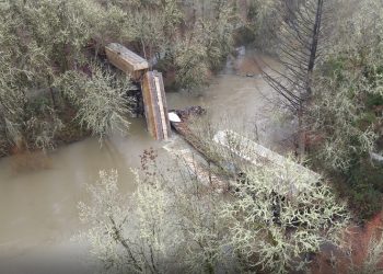 Railroad Trestle Collapse Sends Freight Cars into Marys River in Corvallis