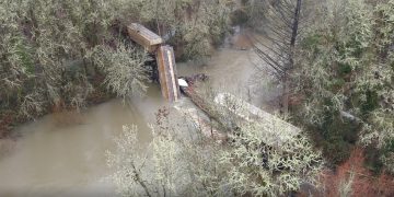 Railroad Trestle Collapse Sends Freight Cars into Marys River in Corvallis