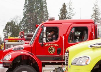 Oregon Mobilizes Additional Firefighting Teams to Assist with Southern California Wildfires