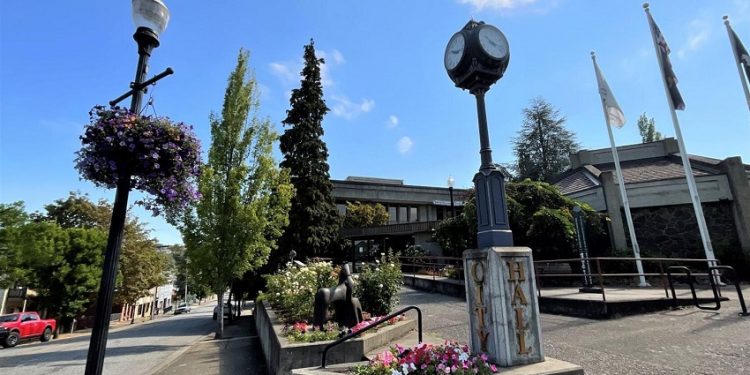 Roseburg City Councilor Resigns Amid Allegations of Intimidation and Threats