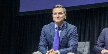 Oregon Attorney General Joins Legal Effort to Protect Health Care for Young Immigrants