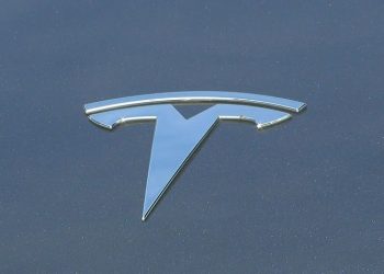 Gunshots Fired at Tesla Dealership in Tigard, Oregon; FBI Investigating Series of Vandalism Incidents