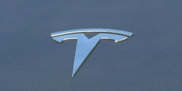 Gunshots Fired at Tesla Dealership in Tigard, Oregon; FBI Investigating Series of Vandalism Incidents