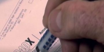 Oregonians Face Approaching Tax Deadline as Filing Rush Begins
