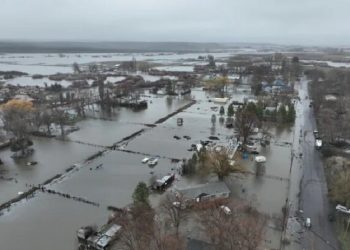 Historic Flooding Devastates Southeastern Oregon, Prompting Evacuations and Public Health Concerns