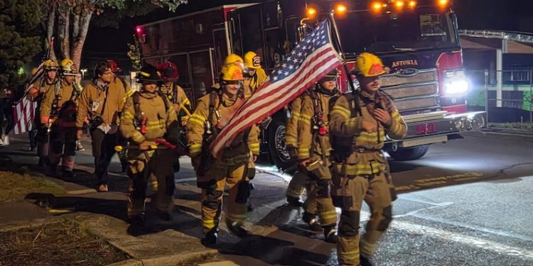 Astoria firefighters honor 9/11 victims with early morning hike to top of Astoria Column